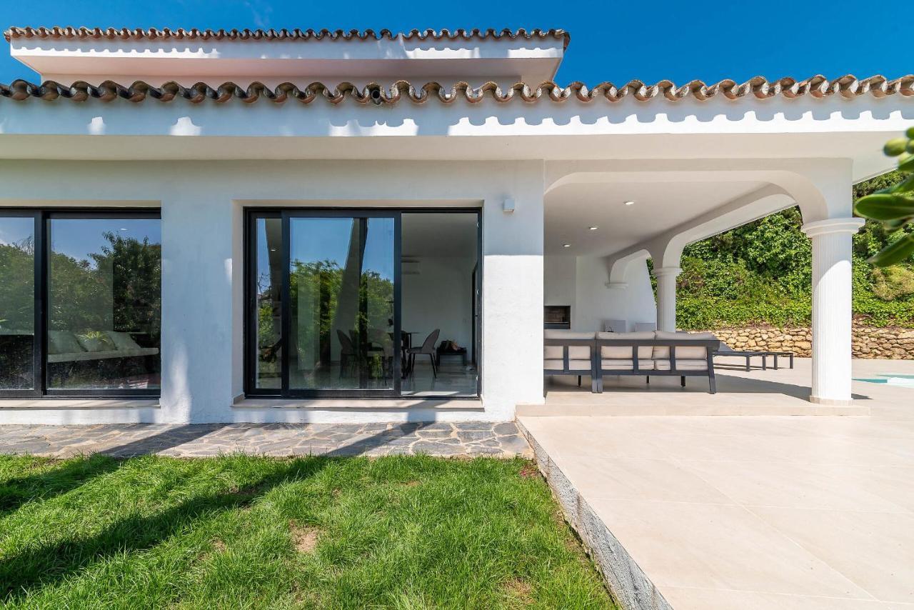 4 Bdrms Charming 3 Palms In Elviria, Sea Views! *
